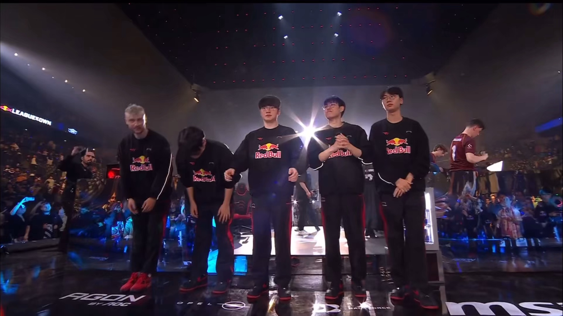 爱游戏中国-JackeyLove焦点对战，Faker与50激战公牛分钟，败北胜负难料！-爱游戏中国