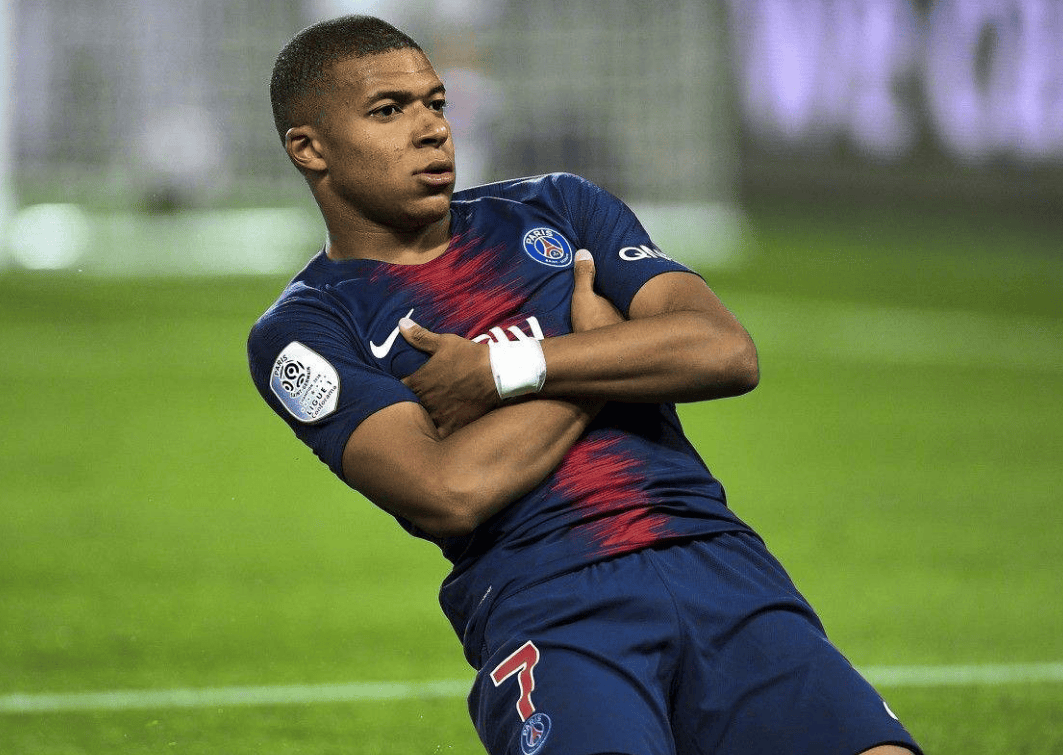 爱游戏-姆巴佩在TL比赛中表现优异，锐不可当引发热议！的简单介绍-爱游戏